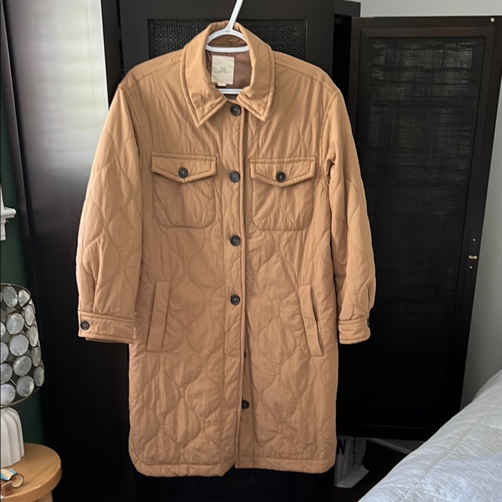 Tan Quilted Women's Coat. Like New